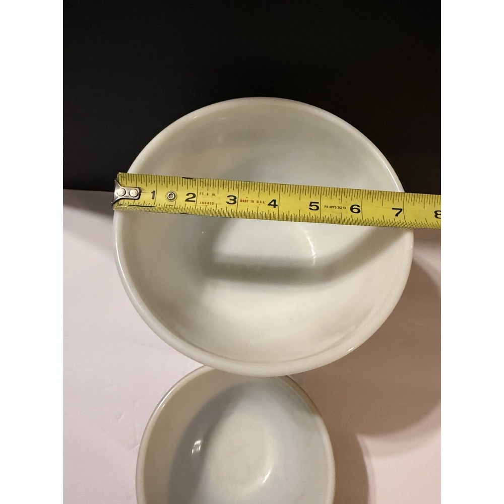 Vintage Pyrex Mixing Bowls – Set of 2 (401 & 402) - Picture 4 of 7